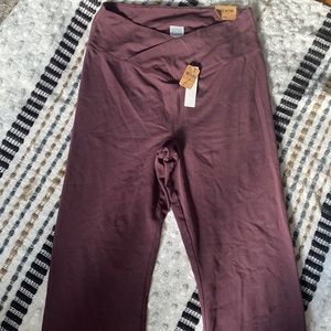 NWT PINK Active Red Flare Crossbody Leggings